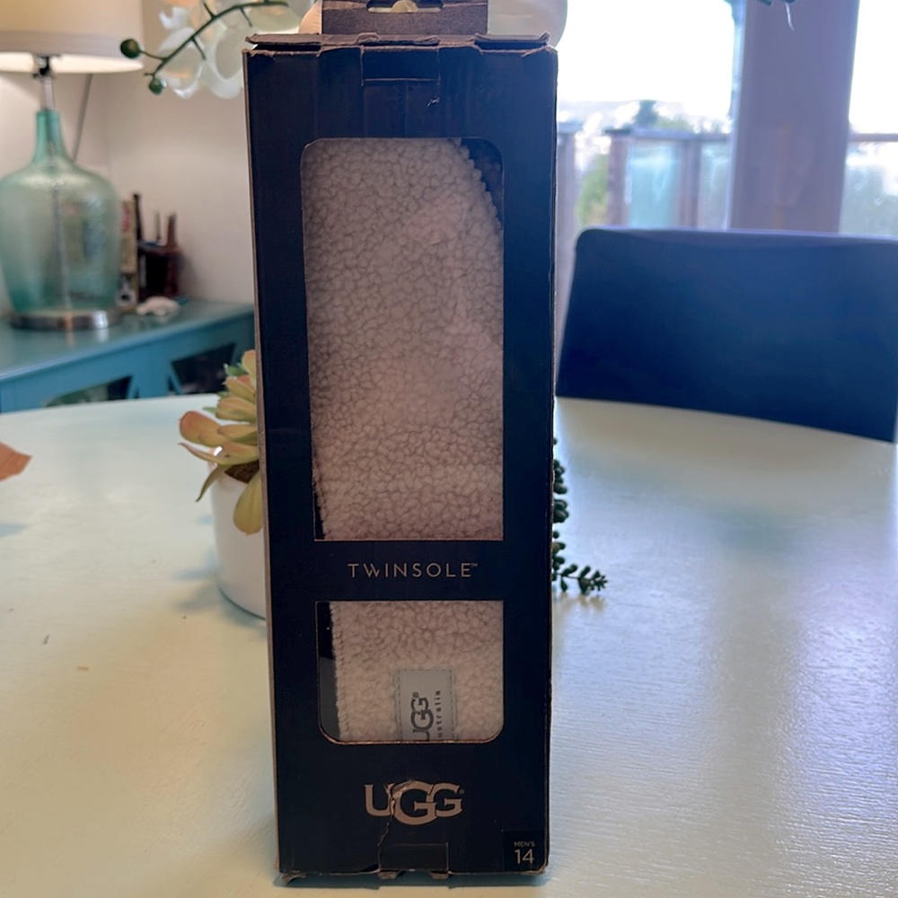 Genuine UGG insoles for big shoes or boots 14US